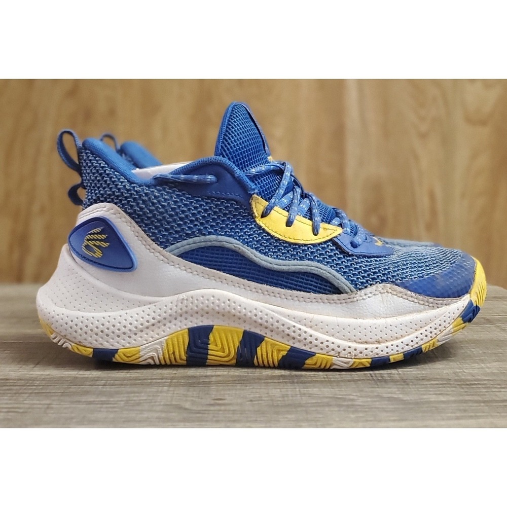 Under Armour‎ Curry 3Z 24 Athletic Sneakers Youth Size 6.5Y Blue